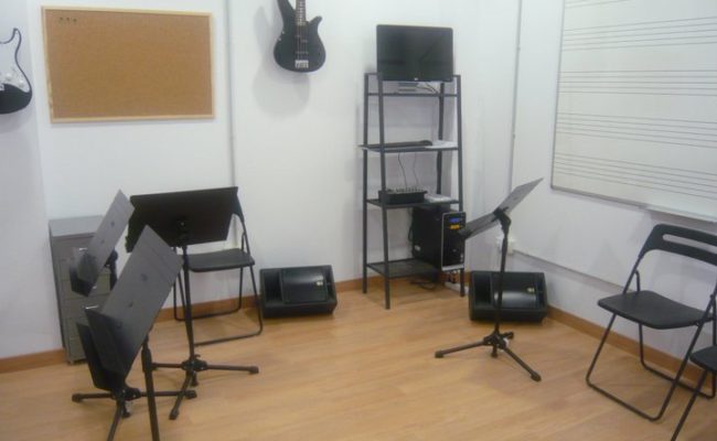 1069_11 Academia Musica Drumroll 7